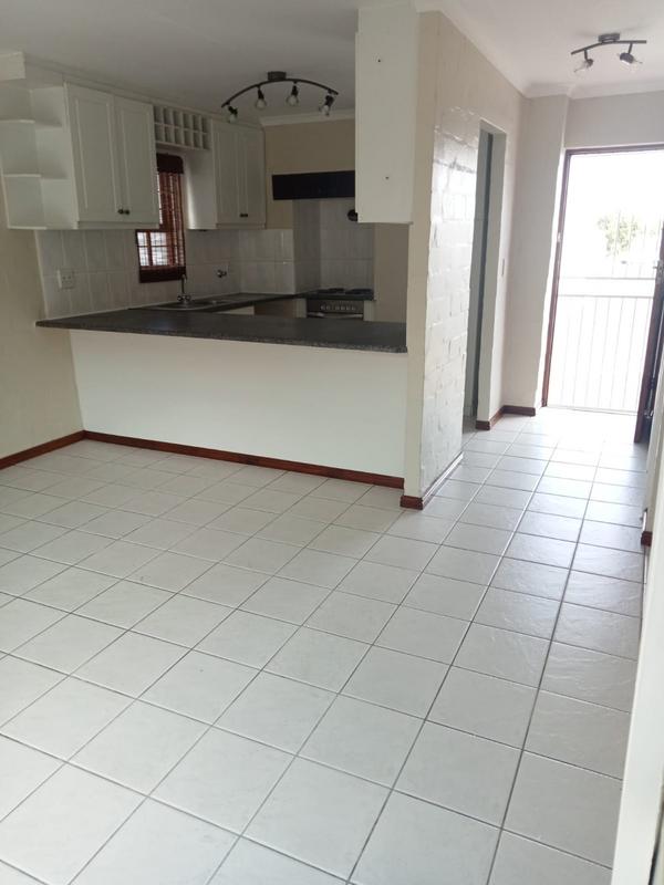 To Let 2 Bedroom Property for Rent in Parklands Western Cape